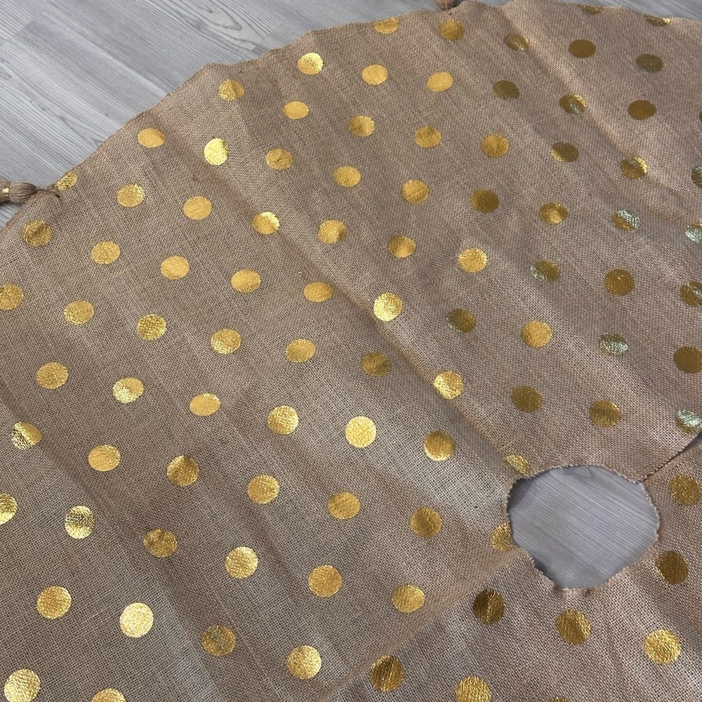 Burlap Tree Skirt with Gold Polka Dots and Large Tassels - Picture 3 of 9